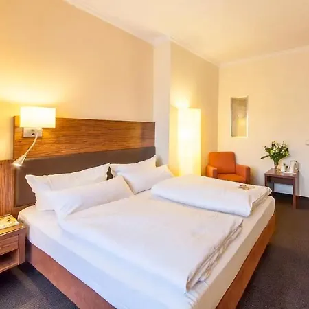 Hotel Flora Düsseldorf-3